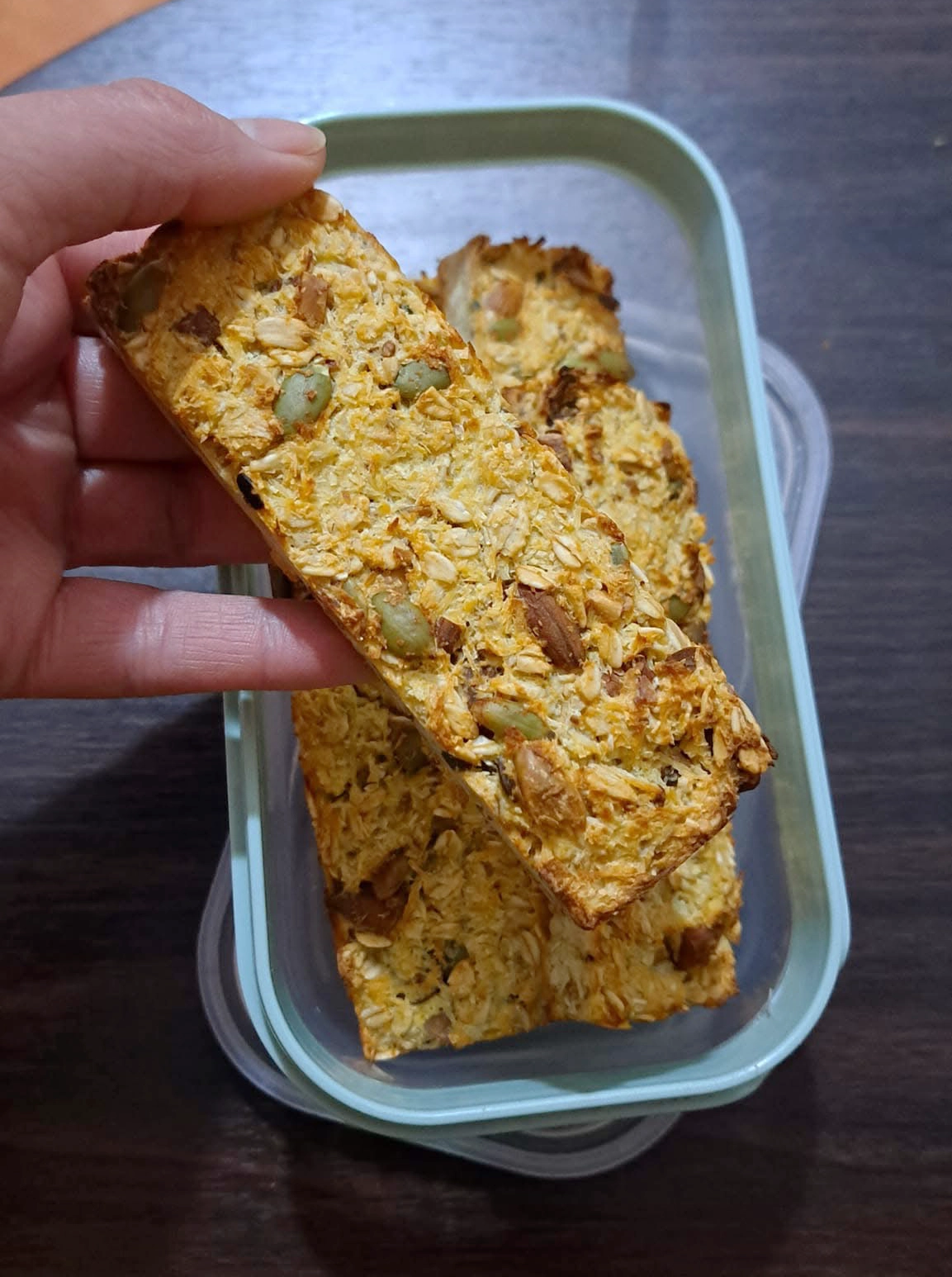 Barras de cereal con residuo de leche de maní y coco