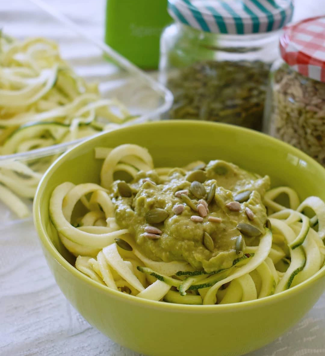 Zoodles con Salsa de Palta