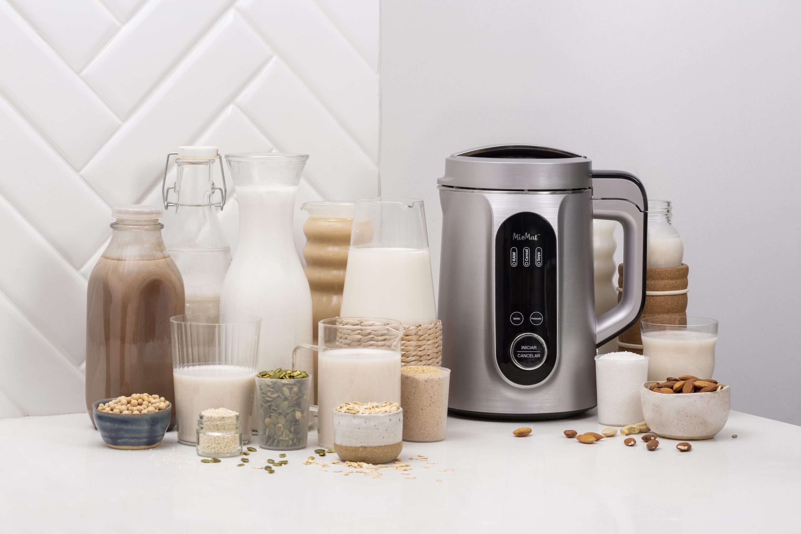 ¿Por qué leches vegetales? 5 MioMat Pro Milk Maker scaled 1